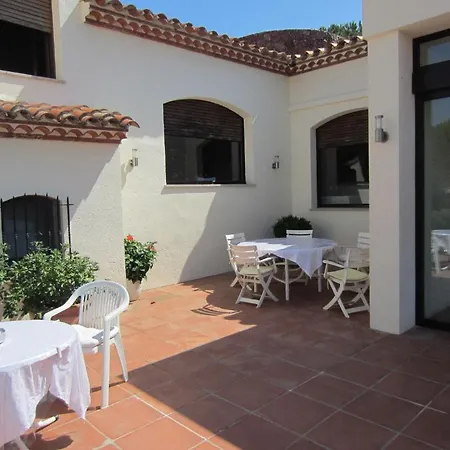 Restaurante Y Can Mora מלון Darnius