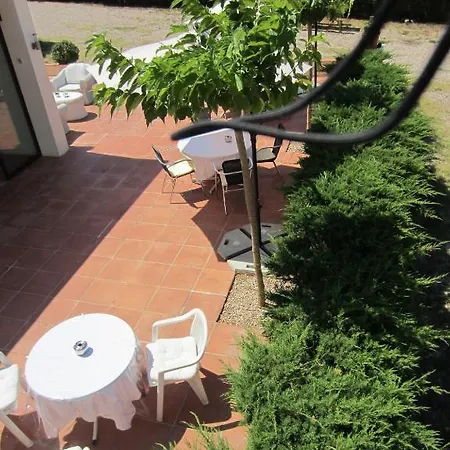 Restaurante Y Can Mora מלון *
