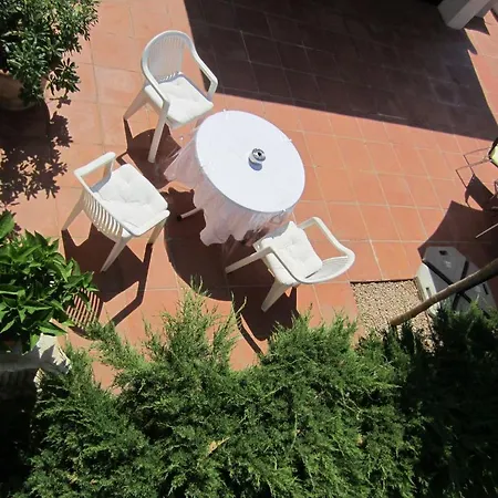 Restaurante Y Can Mora מלון