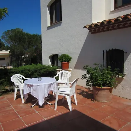 Restaurante Y Can Mora * Darnius